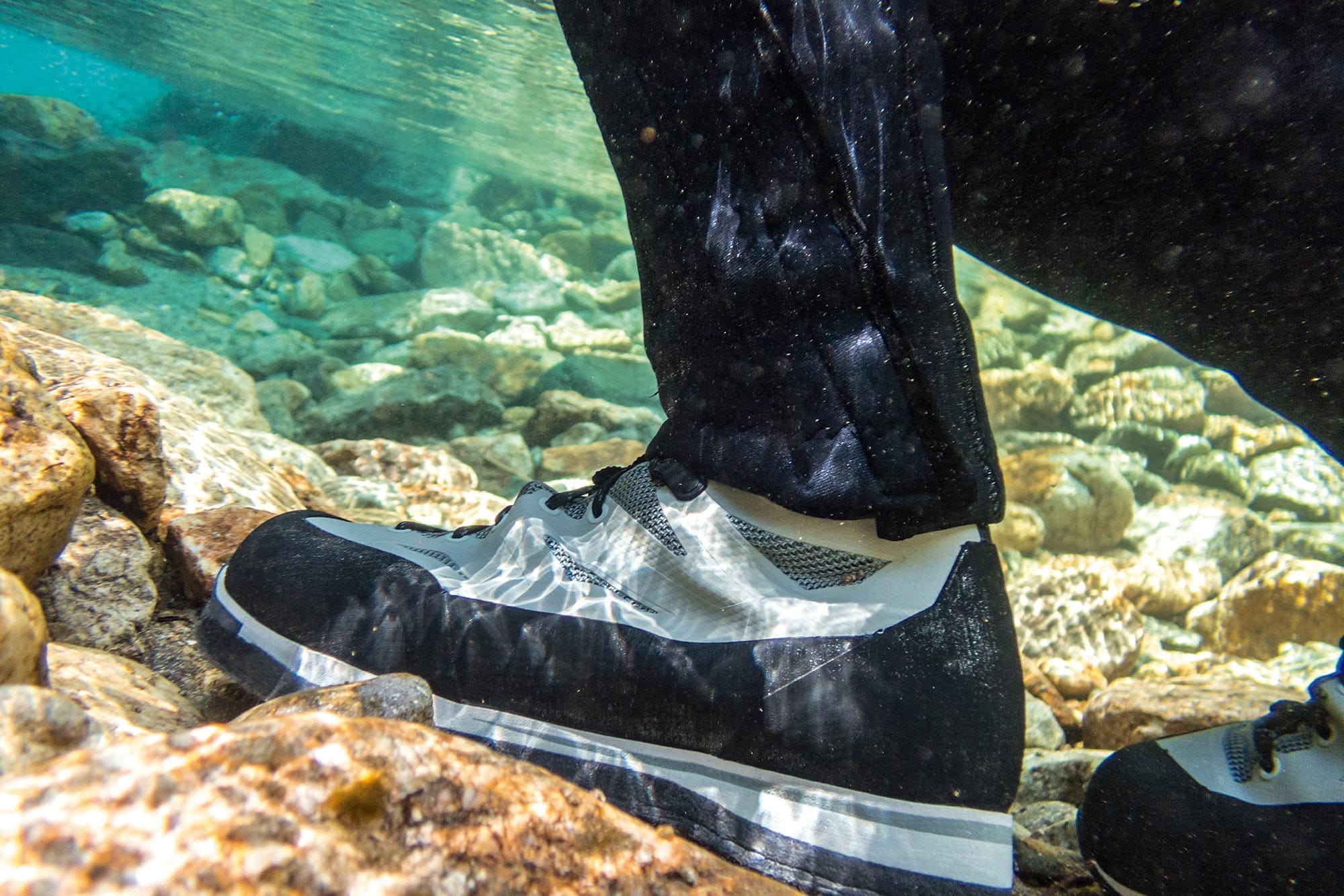 渓流（ケイリュウ）|沢登り/源流釣り シューズ・ウェア | 登山靴の